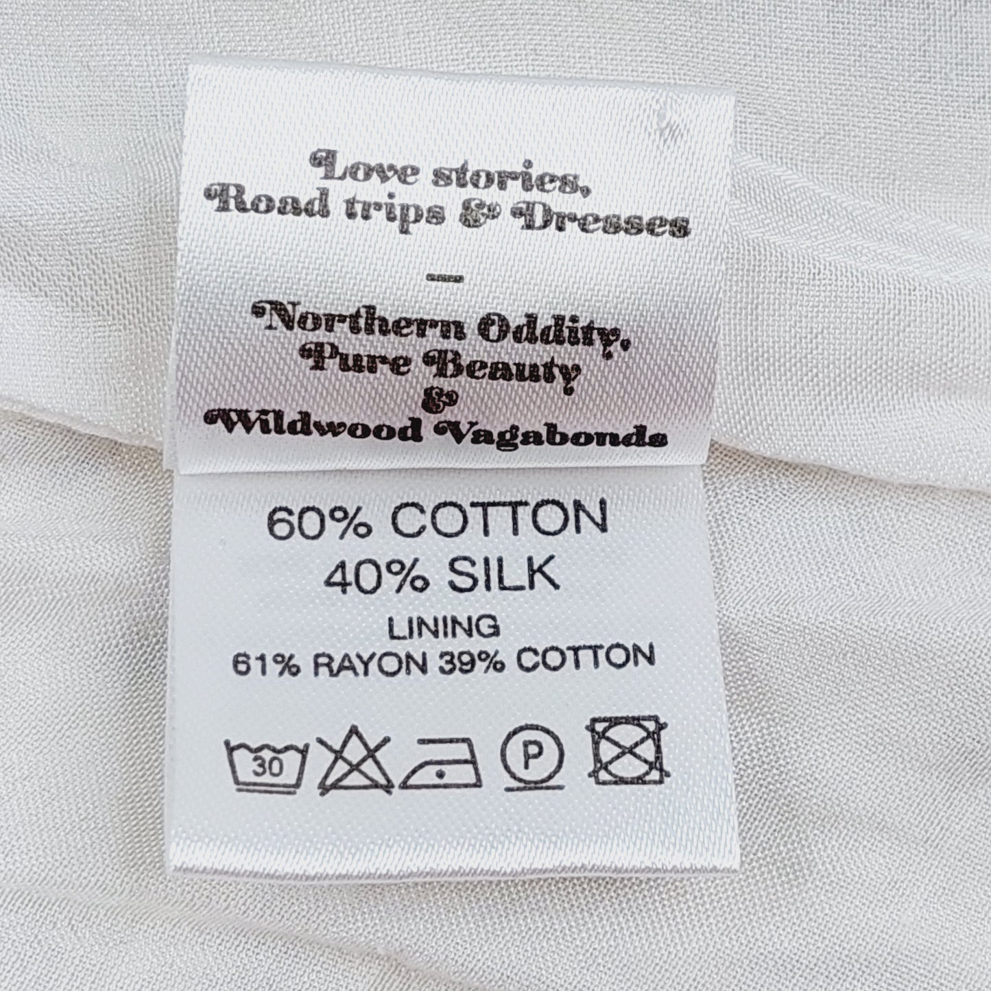 Ivana Helsinki Kissa ja Kello puuvilla-silkkimekko koko 38