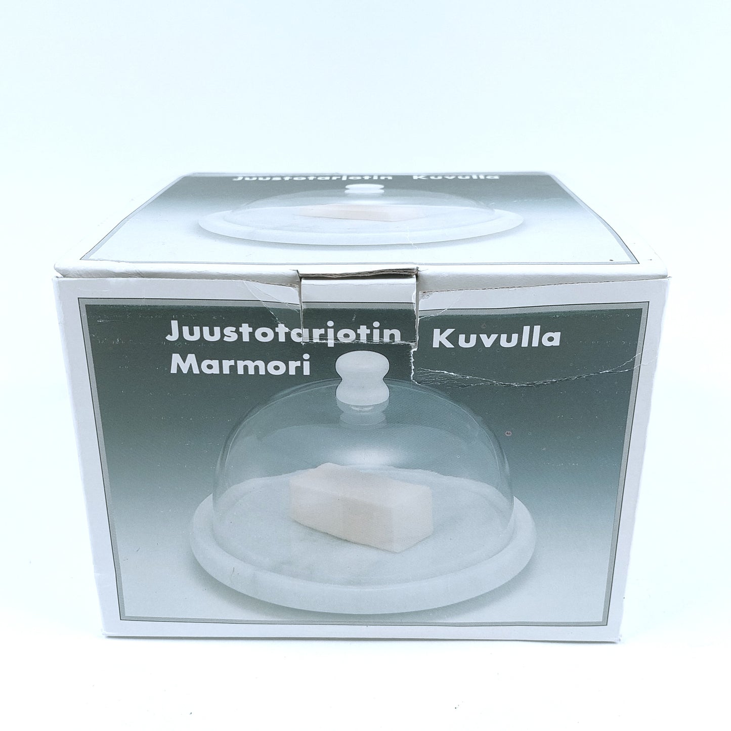 Marmorinen juustotarjotin kuvulla