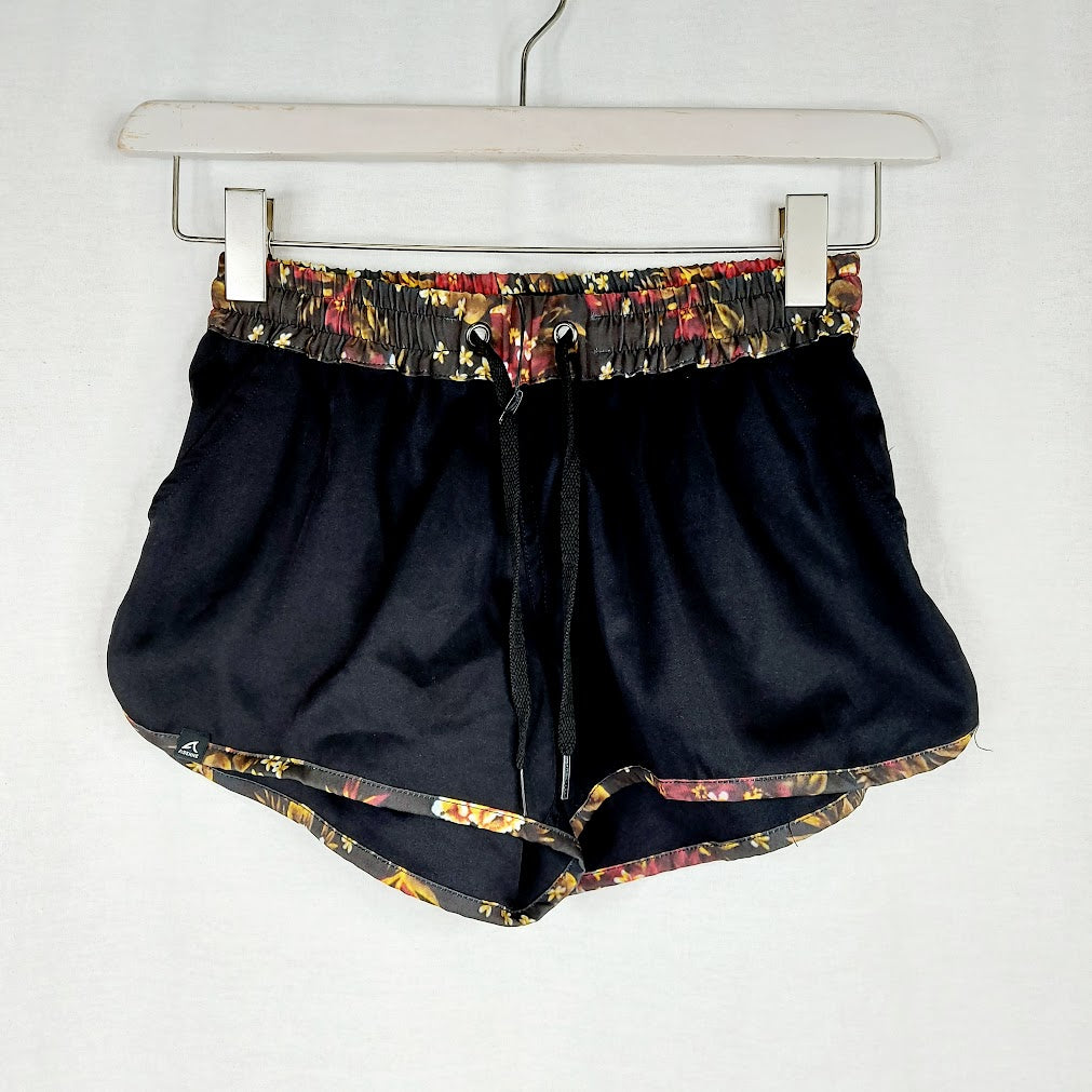 Asenne shortsit koko S