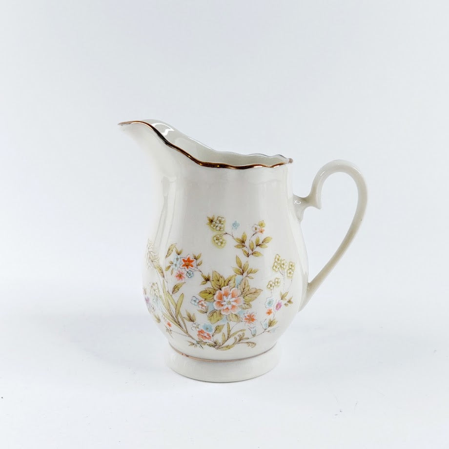Budlet Fine China kahviastiasto 22 osainen