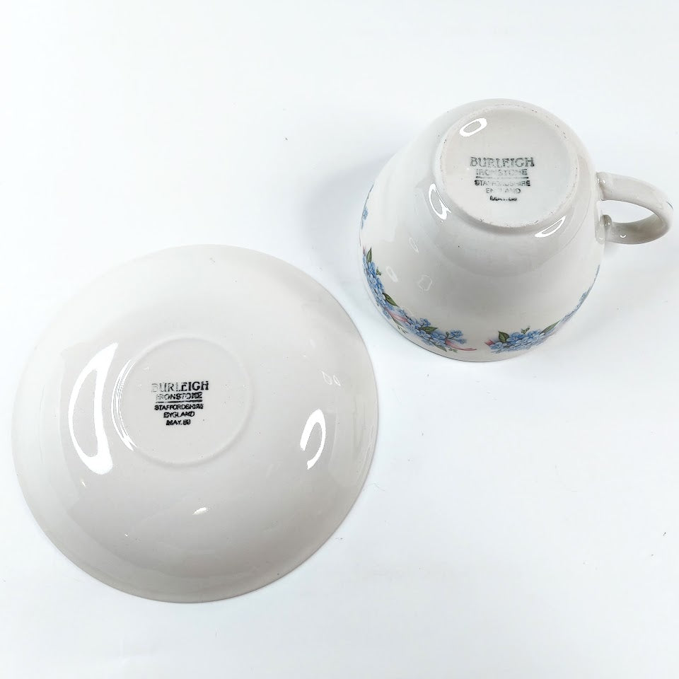 Burleigh Ironstone kahvikuppi ja aluslautanen