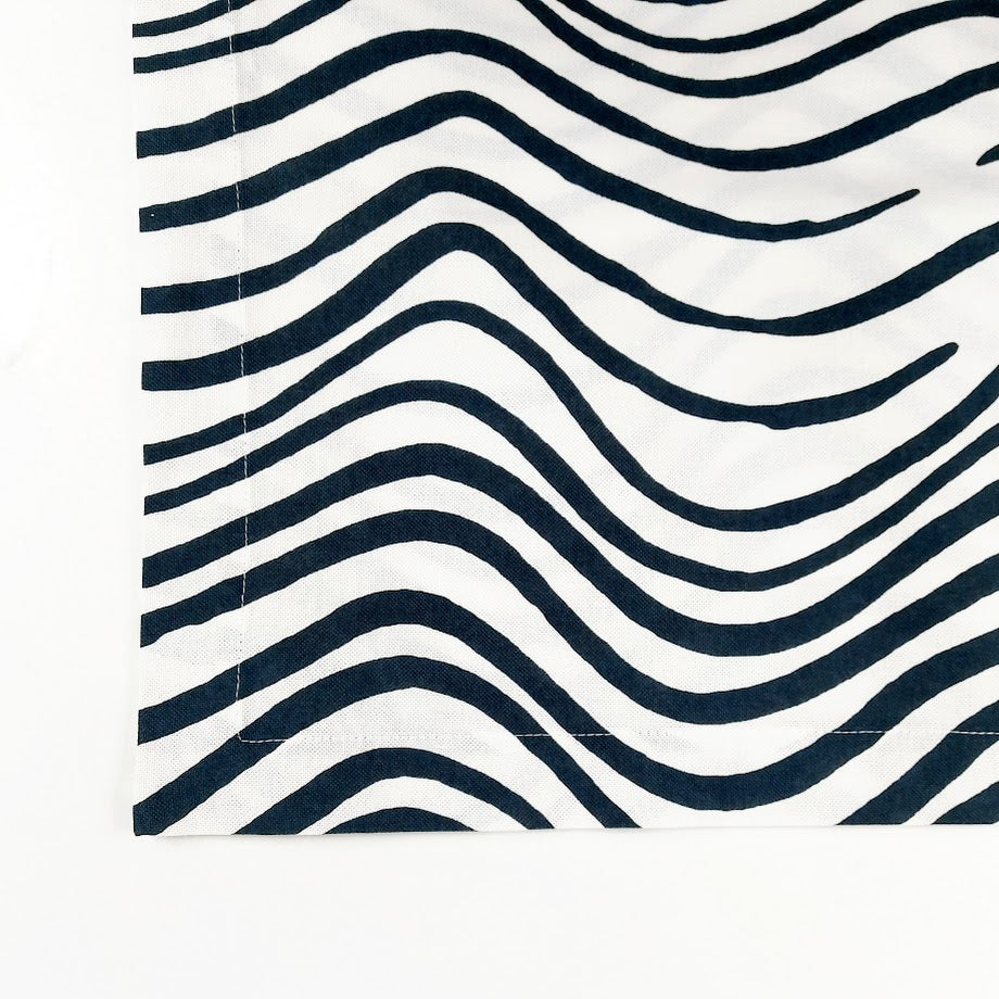 Marimekko kaitaliina 49 cm X 157 cm