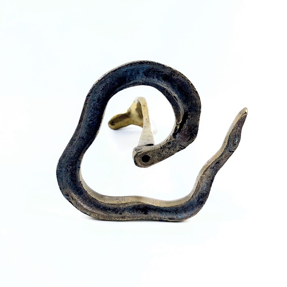 Messinkinen kobrafiguuri 17 cm