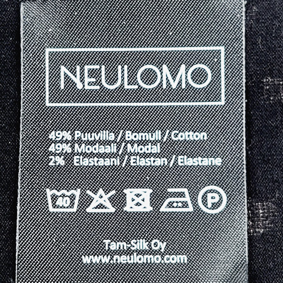 Neulomo trikoopaita koko S