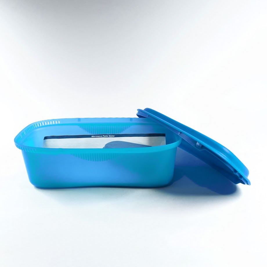 Tupperware Microwave pasta maker