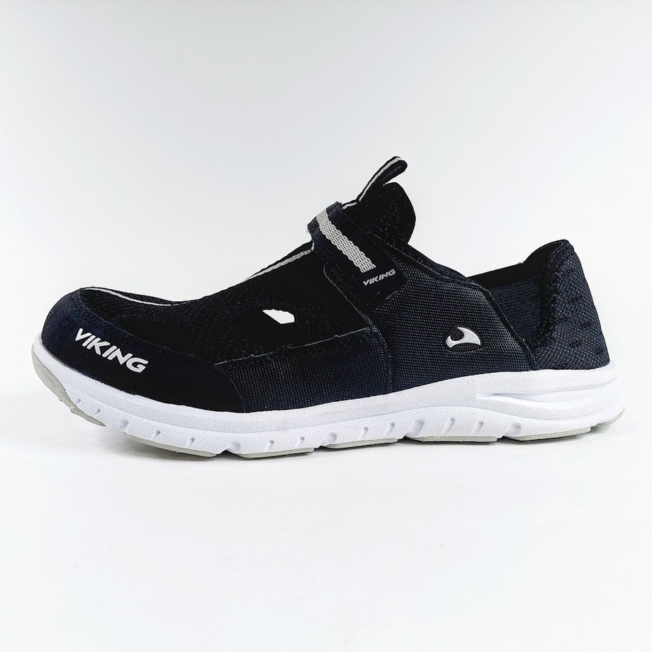 Viking Nesoeya Black sandaalit Koko 40