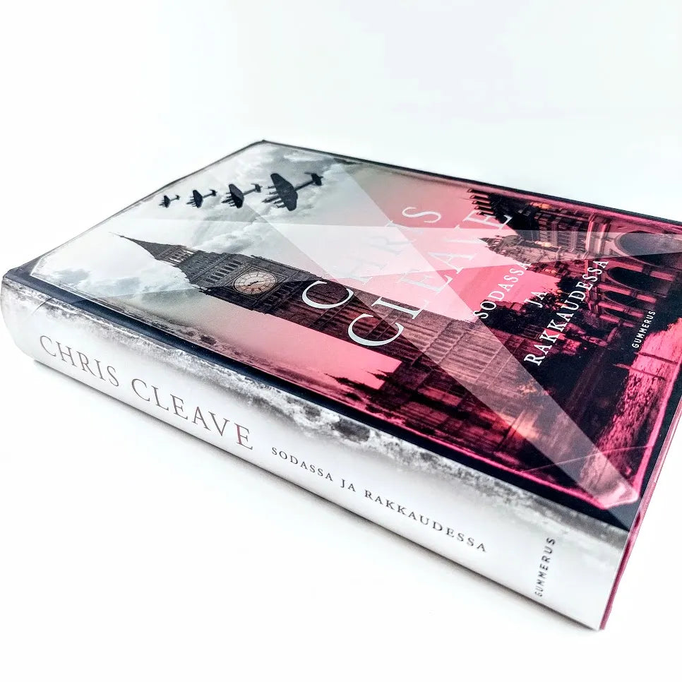 Chris Cleave: Sodassa ja rakkaudessa