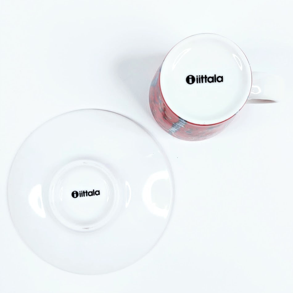 Iittala Taika espressokuppi ja aluslautanen punainen
