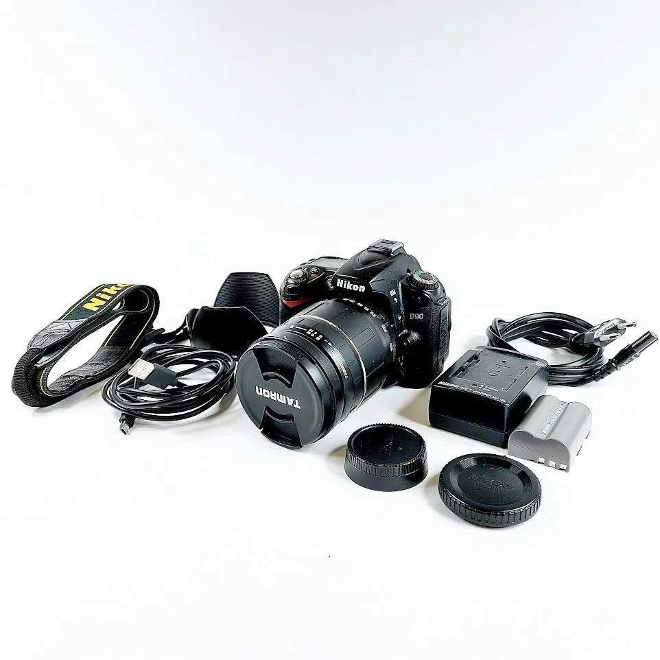 Nikon D90 järjestelmäkamera ja Tamron 28-300 mm objektiivi