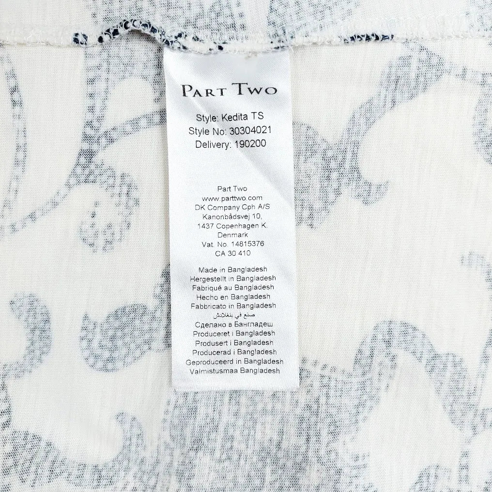 Part Two Kedita pusero koko M