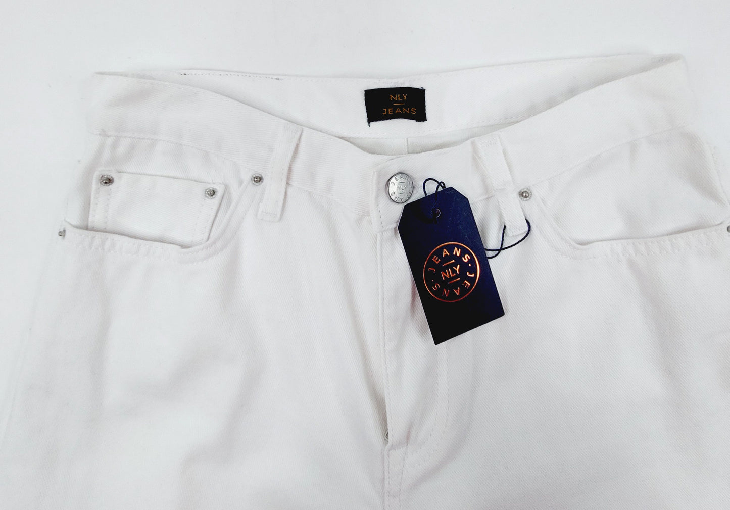NLY Cheeky Fit Denim farkut koko 28"