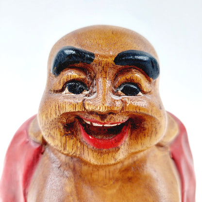 Puinen Buddha patsas