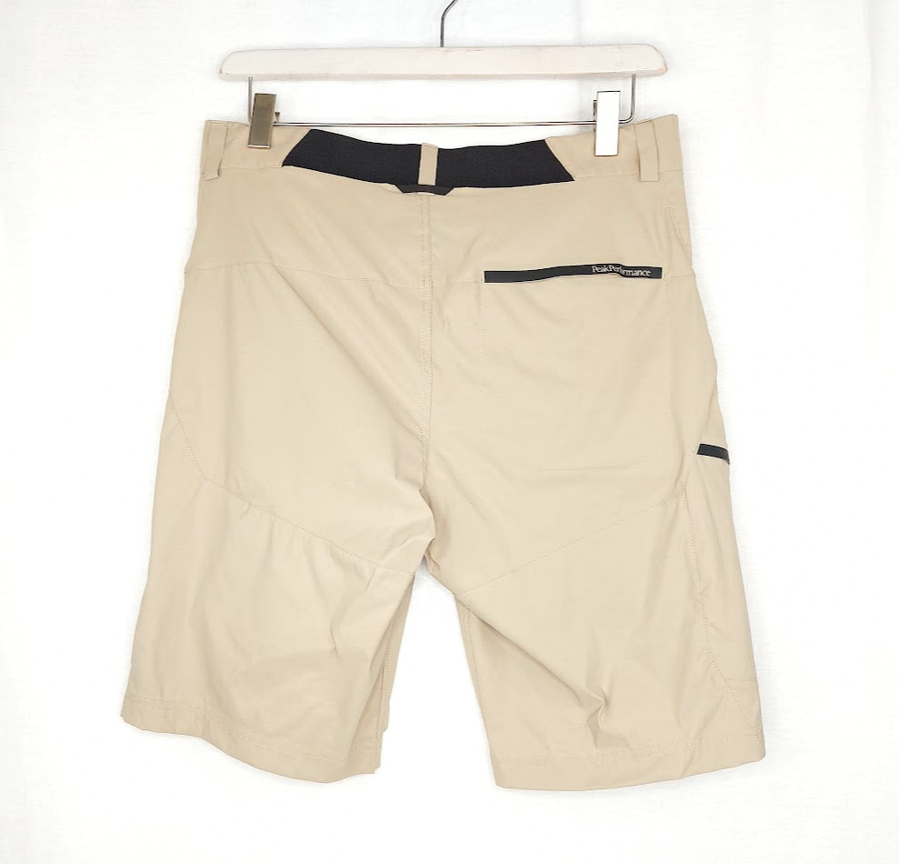 Peak Performance shortsit koko L