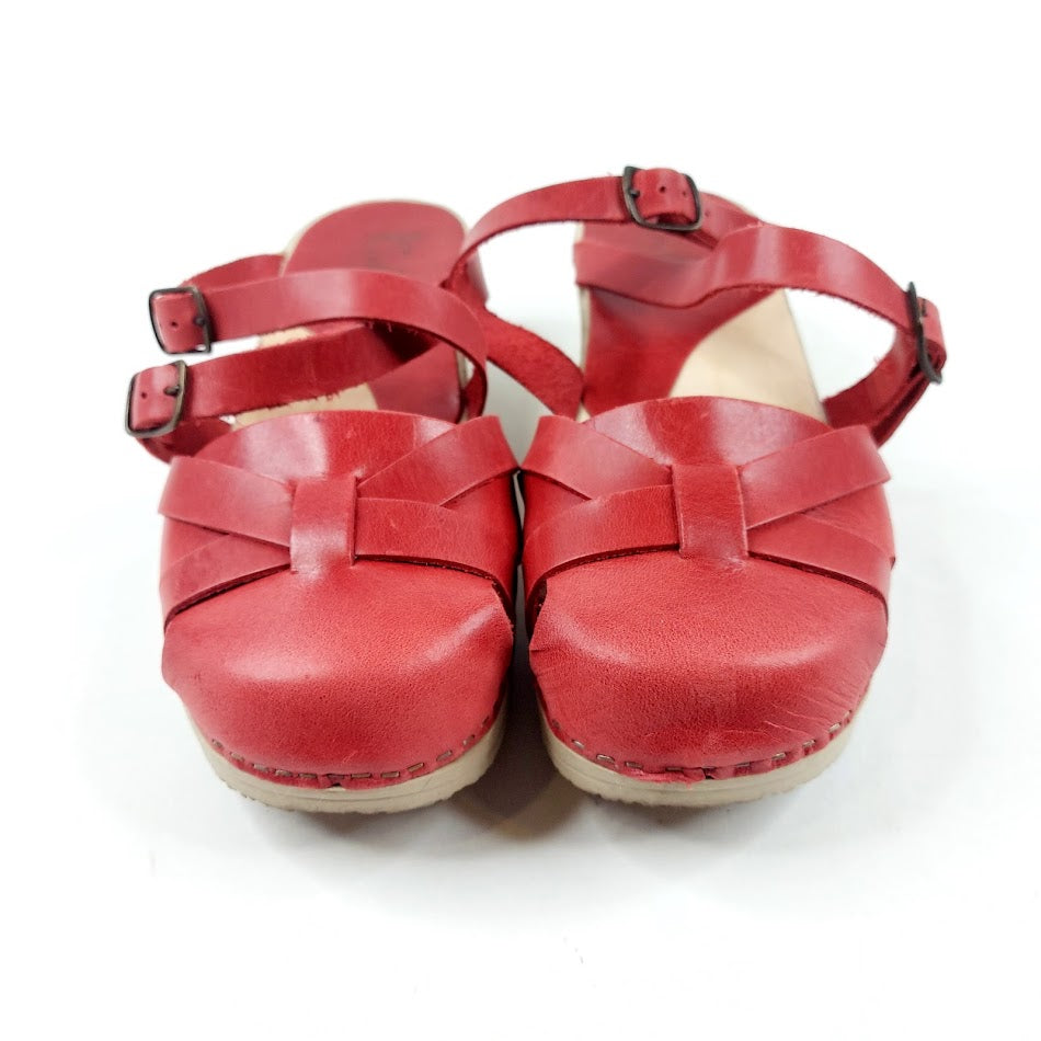 Calou naisten Clogs-puukenkäsandaalit koko 38