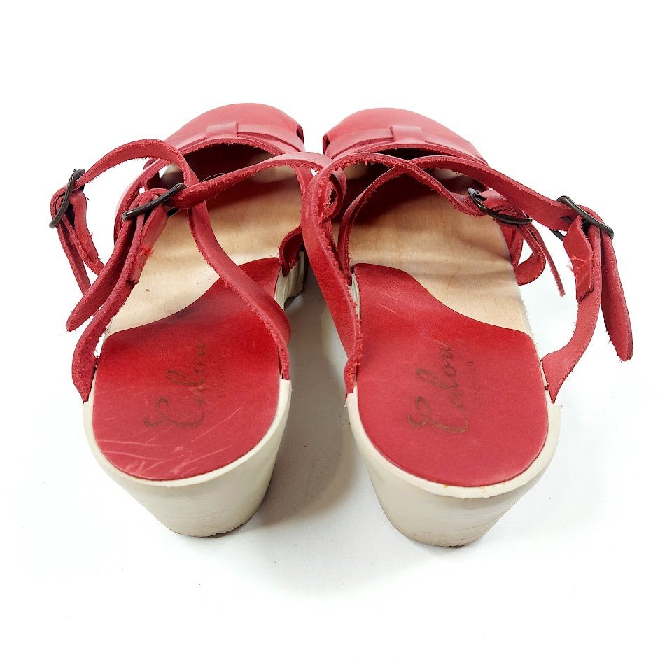 Calou naisten Clogs-puukenkäsandaalit koko 38