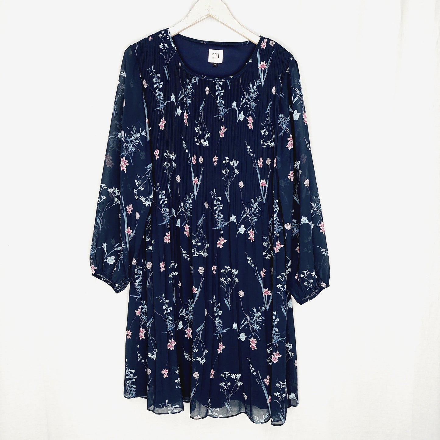 S.T.I Kadriina mekko koko 40