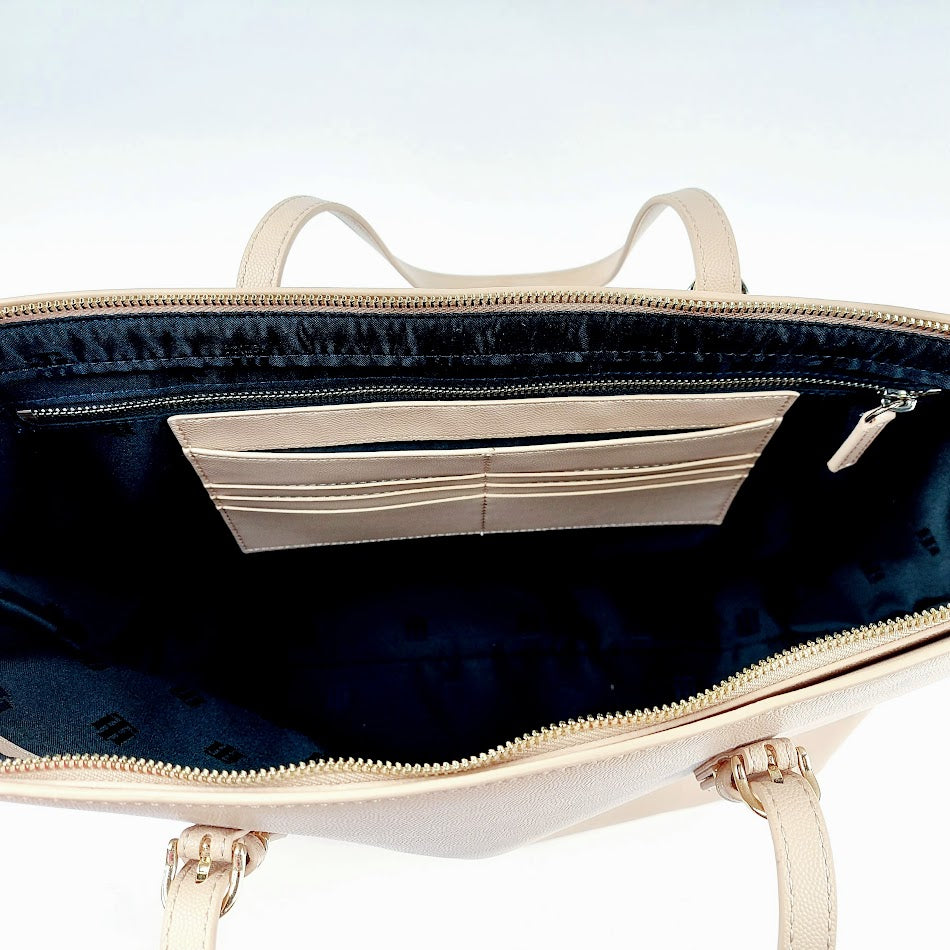 Tommy Hilfiger käsilaukku