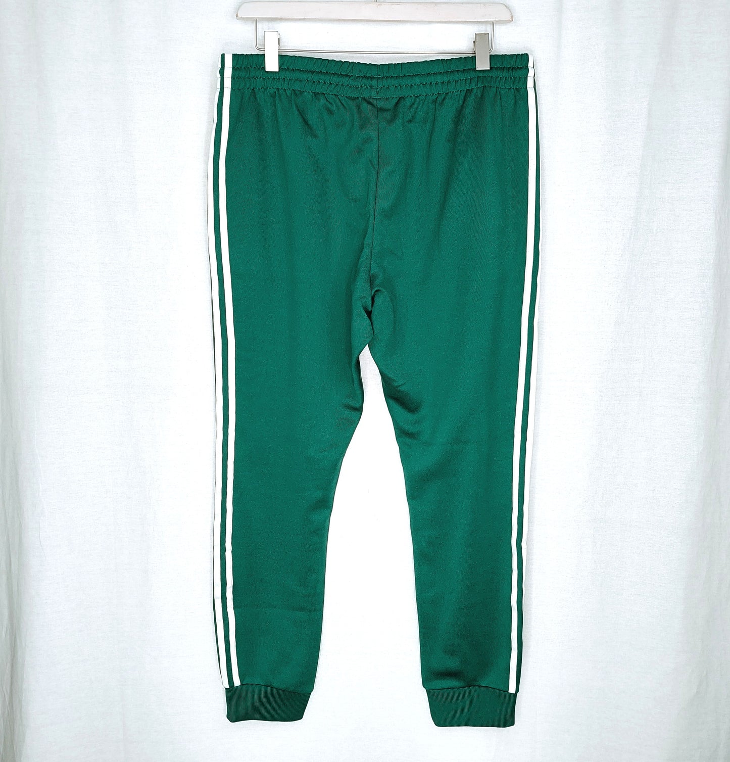 Adidas verryttelyhousut koko XL