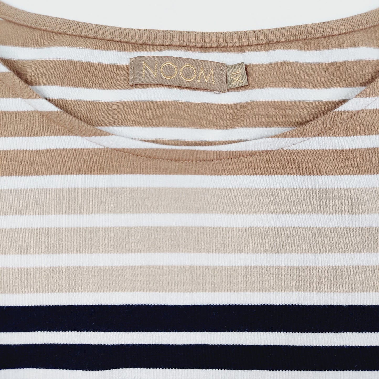 NOOM November trikoopusero koko XL