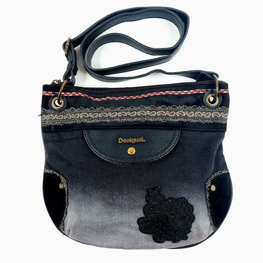 Desigual Brooklyn Blackout olkalaukku