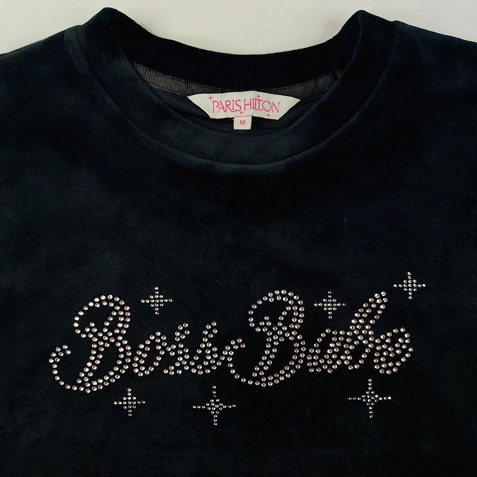Paris Hilton "Boss Babe"-sametti strassinapapaita koko M