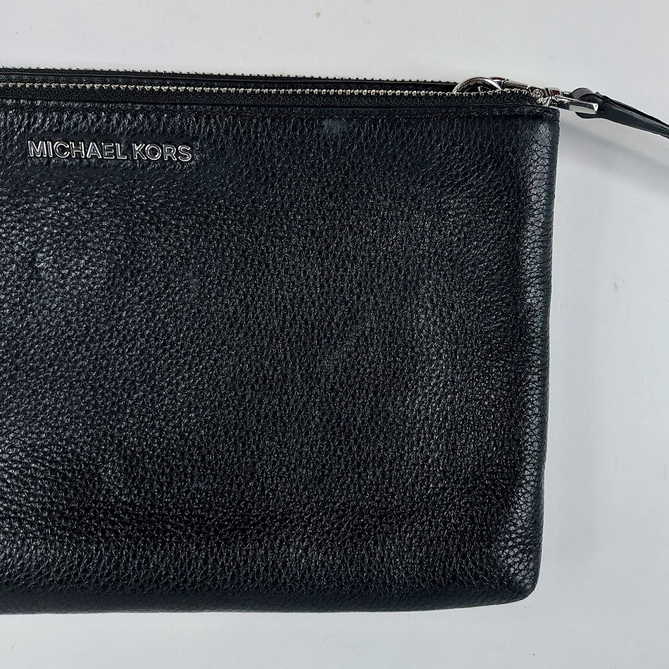 Michael Kors olkalaukku
