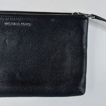 Michael Kors olkalaukku