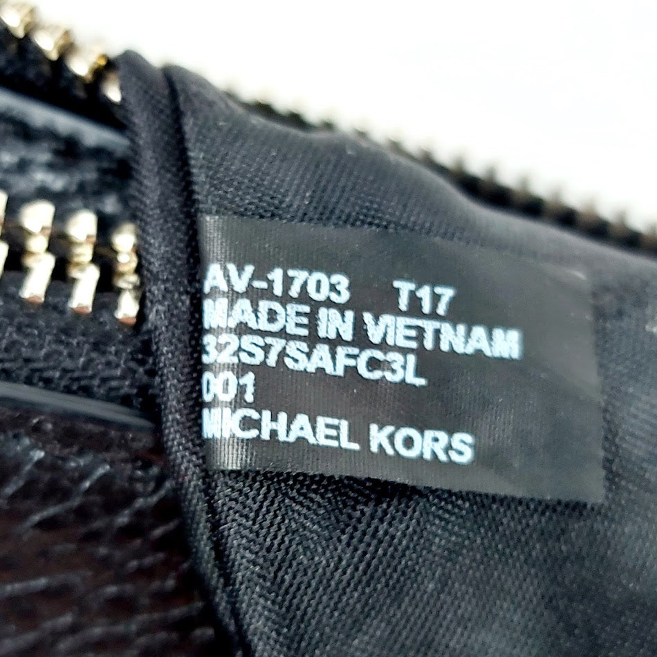 Michael Kors olkalaukku