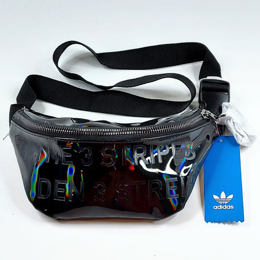 Adidas vyölaukku
