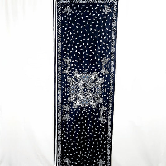 Adidas huivi koko 68x184 cm