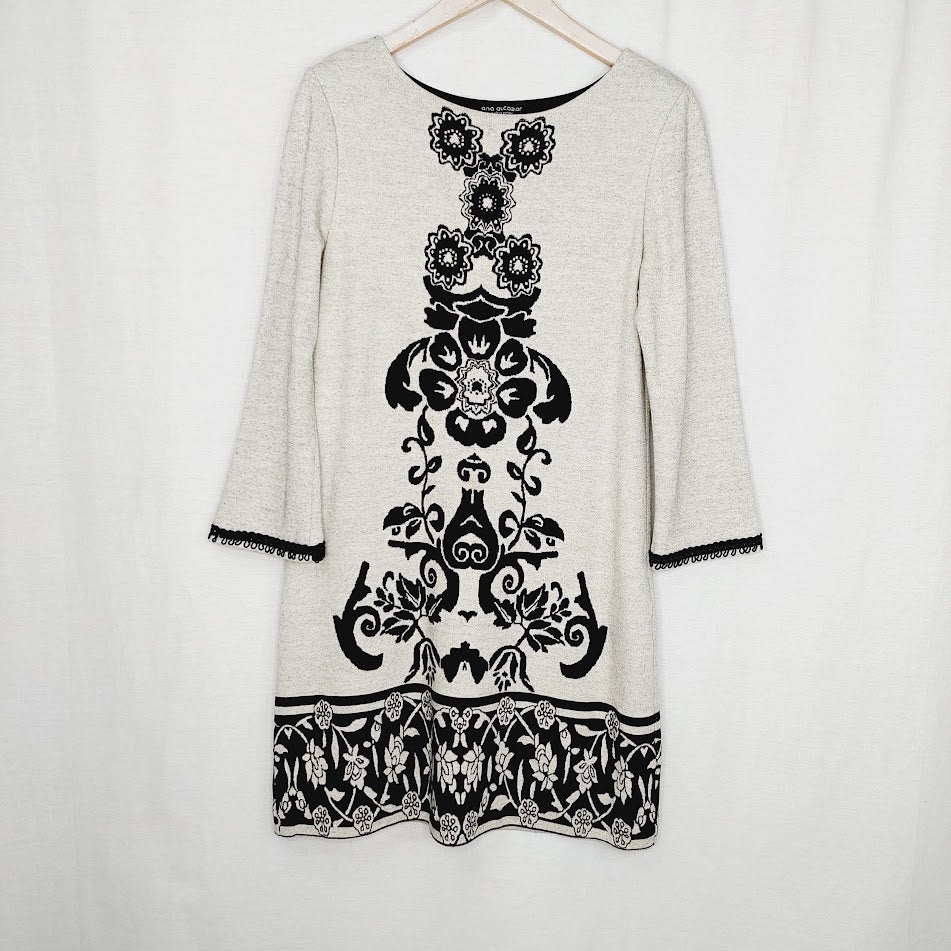 Ana Alcazar neulemekko koko 40