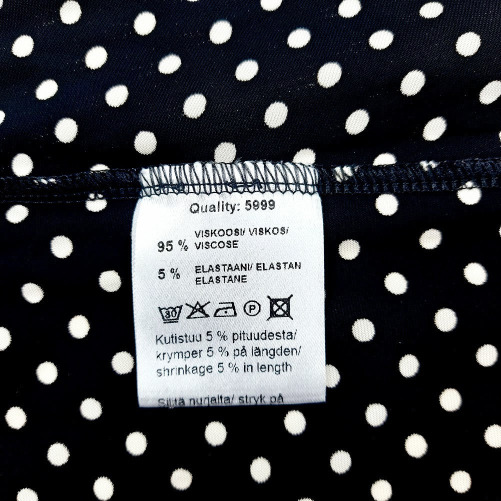 Andiata mekko koko XL