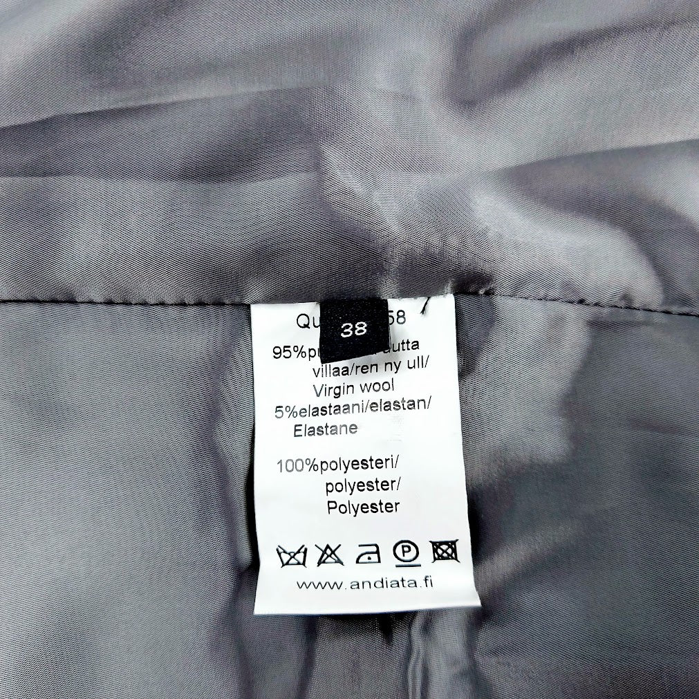 Andiata villakangasbleiseri koko 38