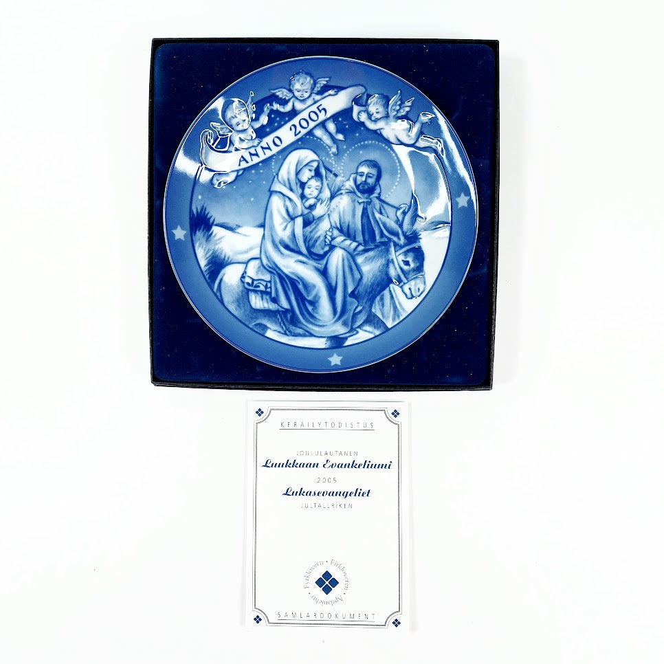 Apilanlehti Luukkaan Evankeliumi 2005 seinälautanen