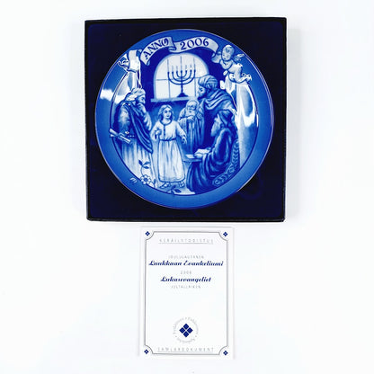 Apilanlehti Luukkaan Evankeliumi 2006 seinälautanen