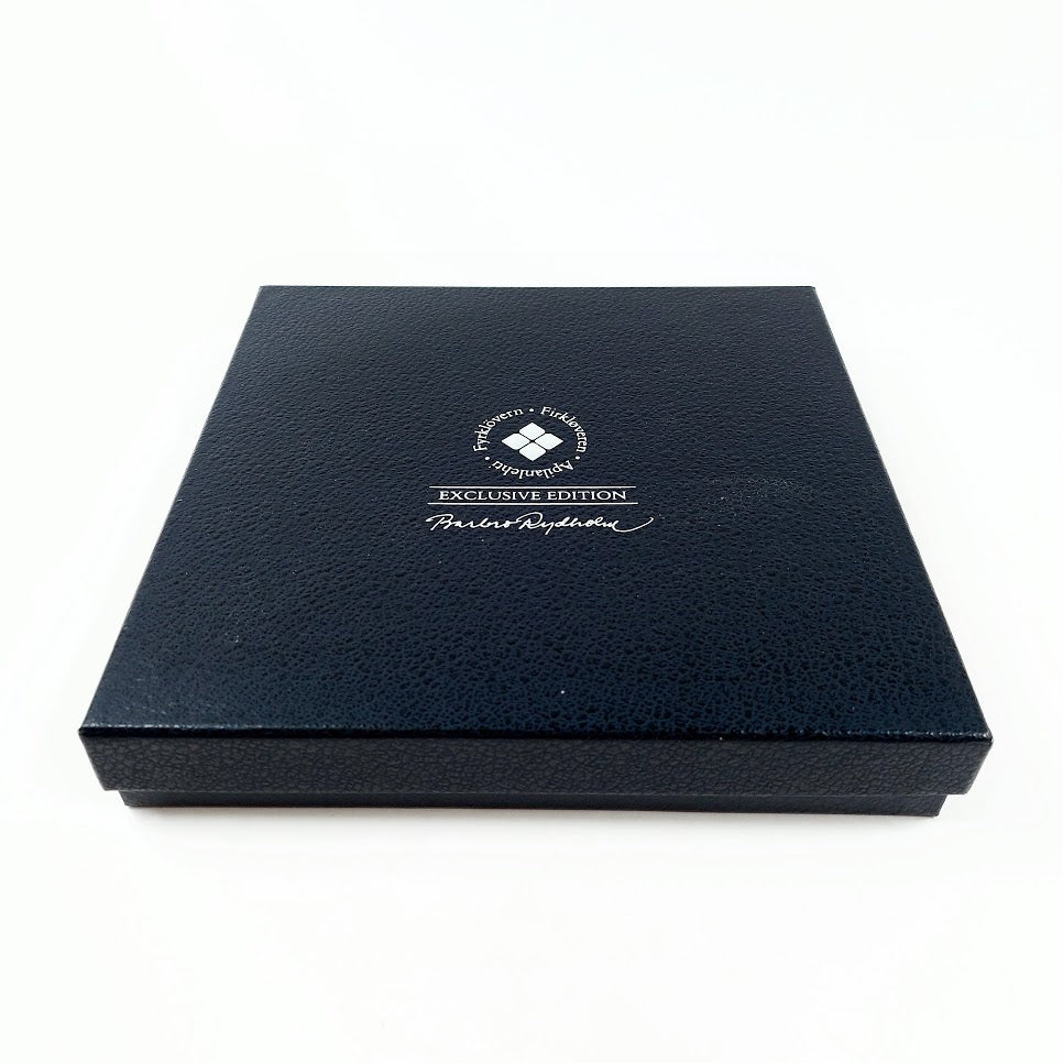 Apilanlehti Luukkaan Evankeliumi 2008 seinälautanen