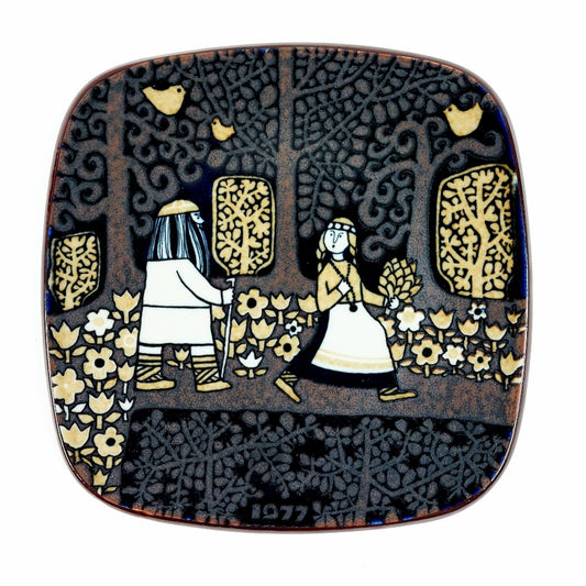 Arabia Kalevala vuosilautanen 1977