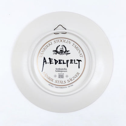 Arabia Vänrikki Stoolin tarinat Sotilaspoika seinälautanen