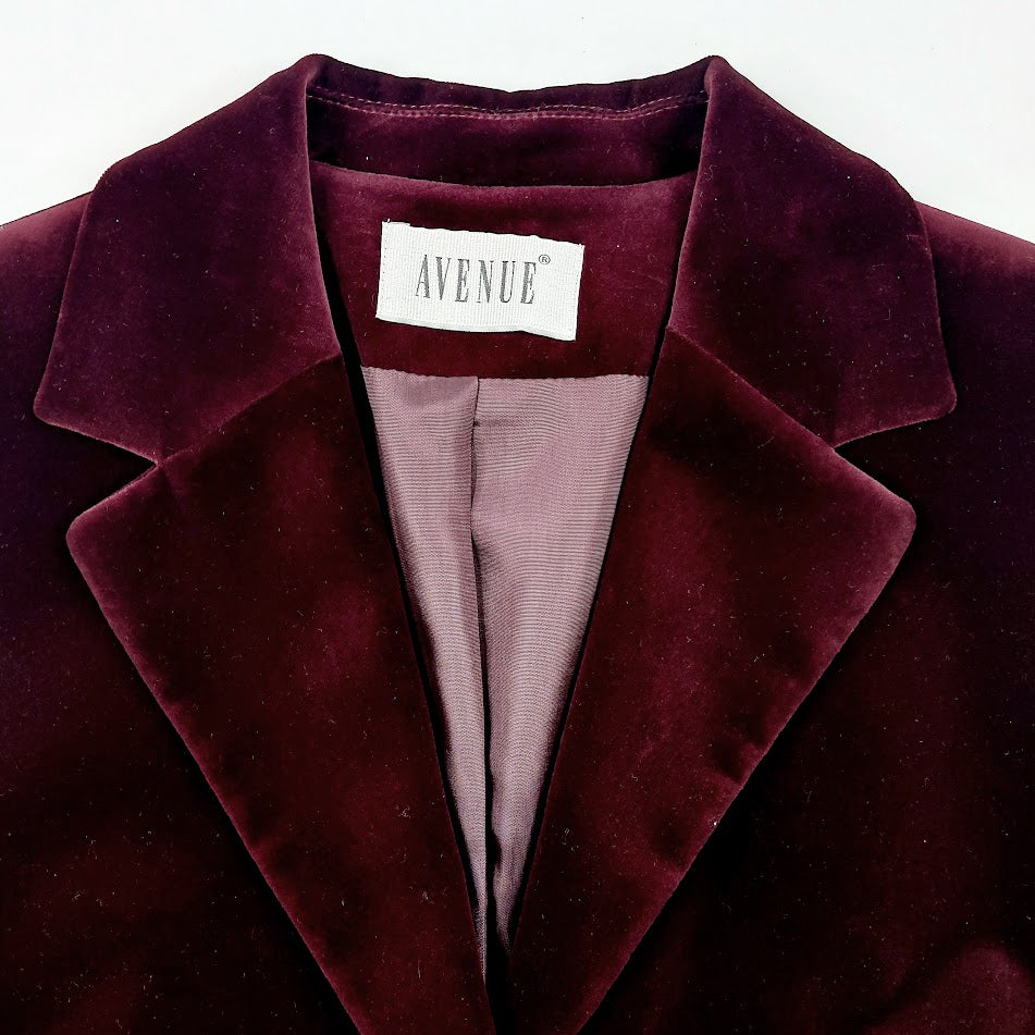 Avenue samettijakkupuku koko 40