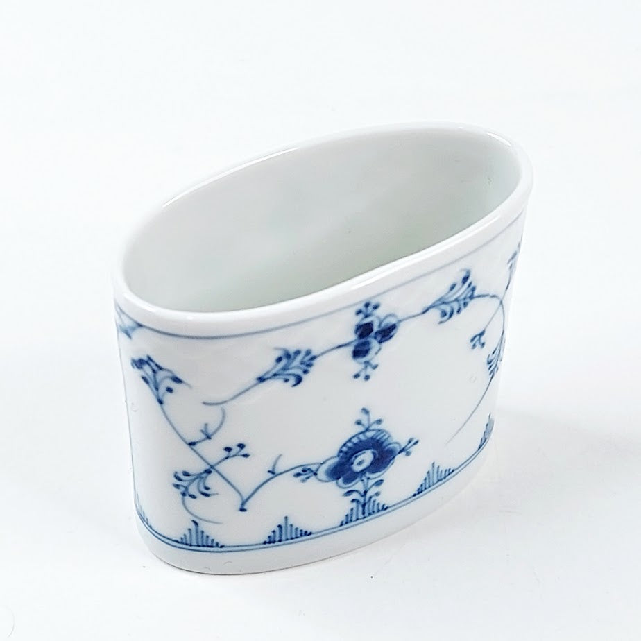 Bing & Grondahl savukeiden tarjoiluastia