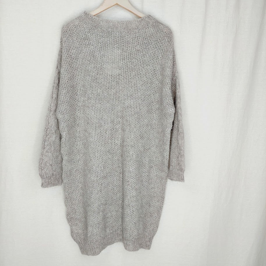 Bohemiana mohairsekoitteinen neulemekko koko One Size