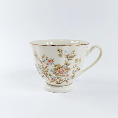 Budlet Fine China kahviastiasto 22 osainen