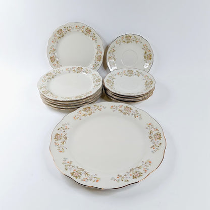 Budlet Fine China kahviastiasto 22 osainen