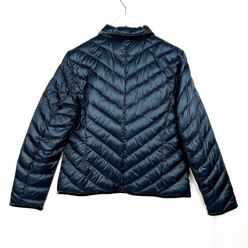 Caractēre tikkitoppatakki koko 42