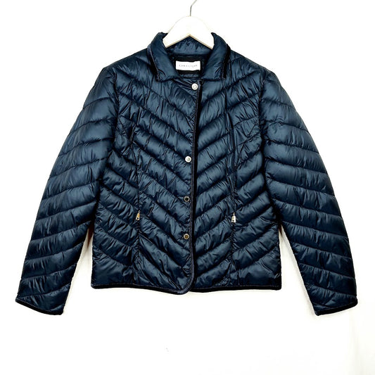 Caractēre tikkitoppatakki koko 42