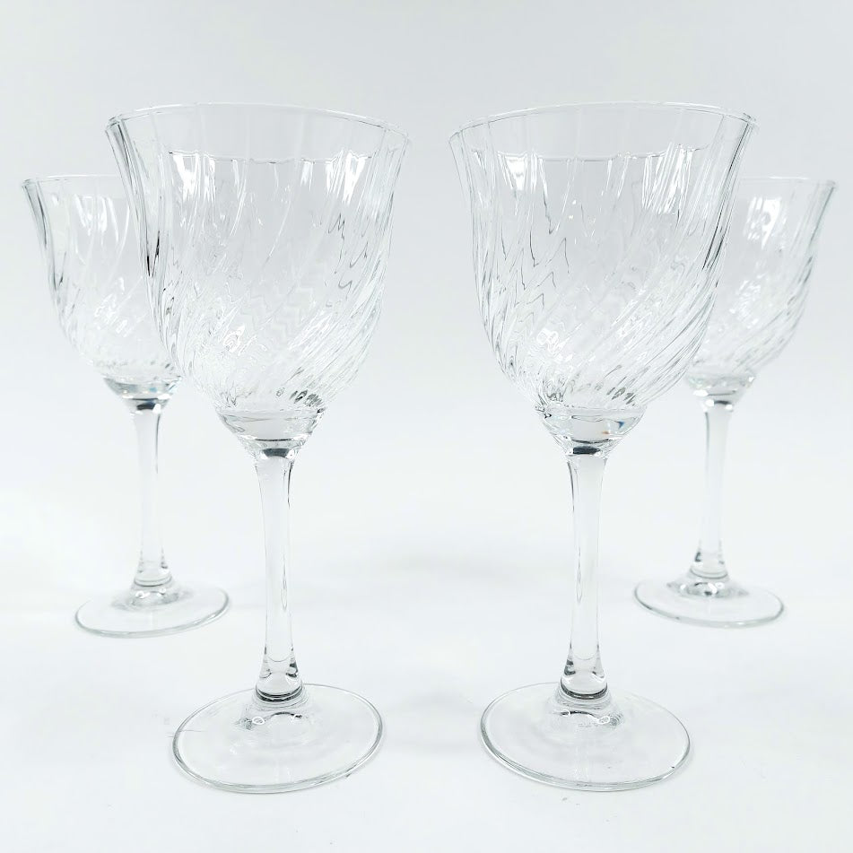 Cristal D'Arques kierrekuvioidut viinilasit 4 kpl