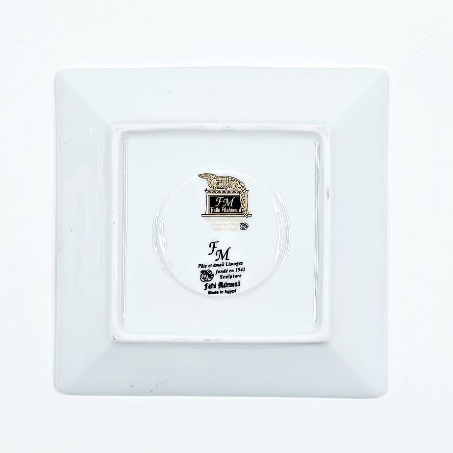 Fathi Mahmud koristelautanen ja kuppi