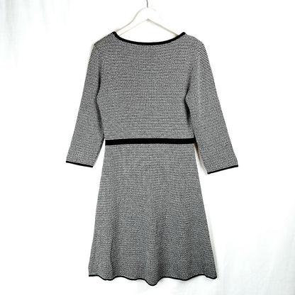 Esprit trikoomekko koko XL