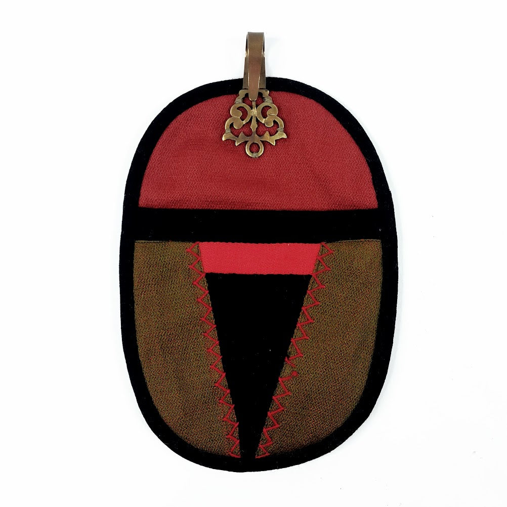 Etelä-Pohjanmaan kansallispuvun tasku ja kokka