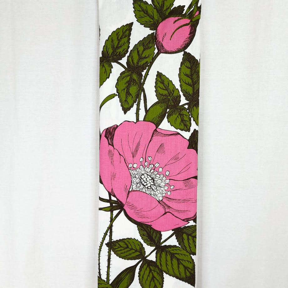 Finlayson Rosa Rugosa kangas Koko 150 x 225 cm
